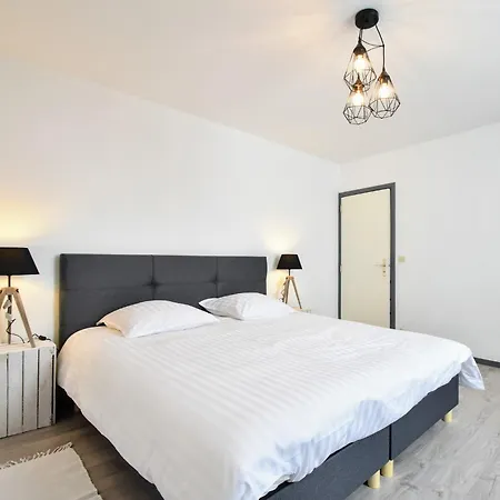 Luxury Pool In بيت للعطل *