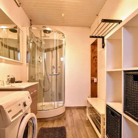 度假居 Luxury Pool In *