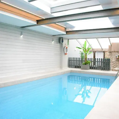 Luxury Pool In * Goesnes