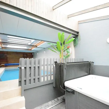 Luxury Pool In * Goesnes