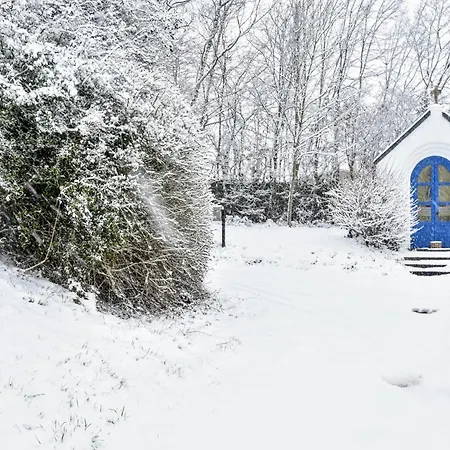 Luxury Pool In Prázdninový dům Goesnes