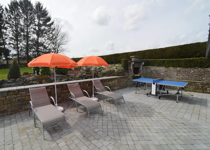 Luxury Pool In بيت للعطل